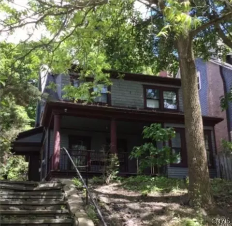 819 Lancaster Ave, Syracuse, NY 13210