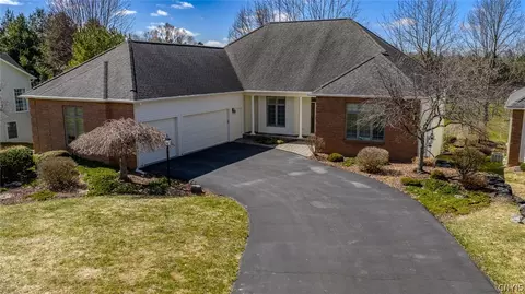 6047 Bay Hill Cir, Jamesville, NY 13078