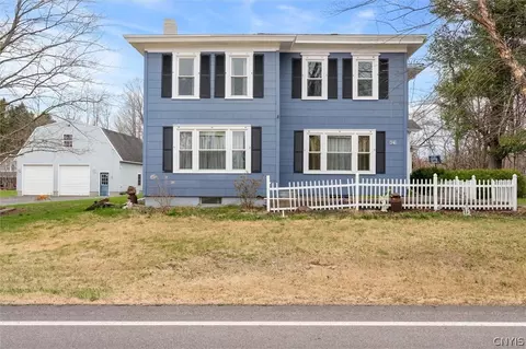 421 Lamson Rd, Lysander, NY 13027