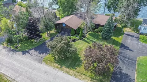 20949 Storrs Rd, Hounsfield, NY 13685