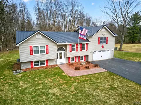 70 Tannery Rd, Constantia, NY 13044