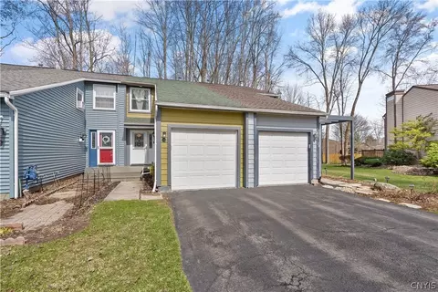 122 Softwind Cir, Van Buren, NY 13027