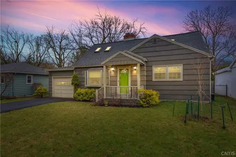 221 Croyden Rd, Syracuse, NY 13224