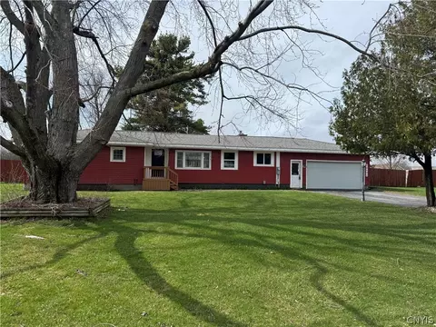28095 Old Town Springs Rd, Lyme, NY 13622