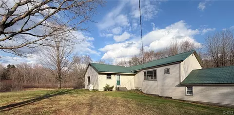 428 Old State Rd, Redfield, NY 13437