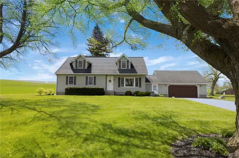 4013 Twelve Corners Rd, Niles, NY 13118