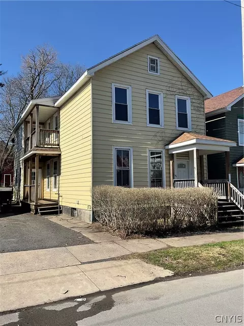 807 Noyes St, Utica, NY 13502