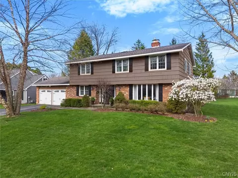 4970 Carnarvon Rd, Onondaga, NY 13215