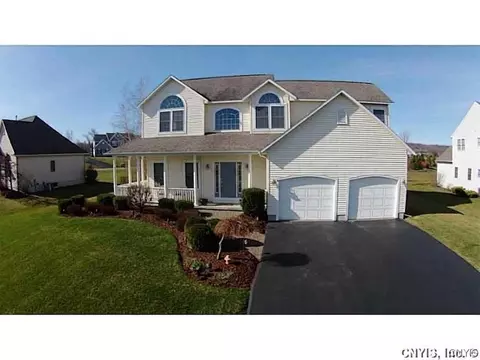 4325 Kelsey Dr, Onondaga, NY 13215