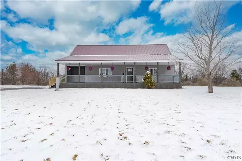 4168 Bates Rd, Cape Vincent, NY 13618