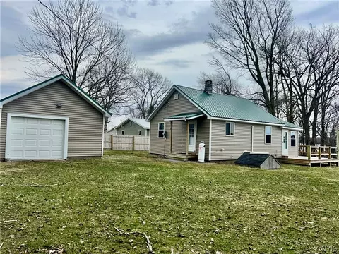 4010 County Route 6, Hammond, NY 13646