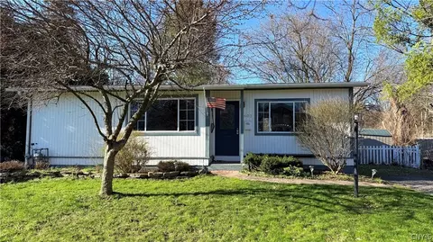 601 Orchard St, Fayetteville, NY 13066