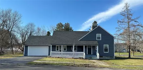 100 Sherbourne Rd, Syracuse, NY 13224