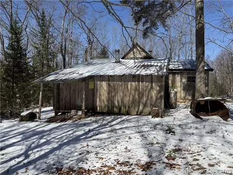 254 California Rd, Ohio, NY 13324