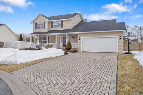 3682 Junco, Liverpool, NY 13090