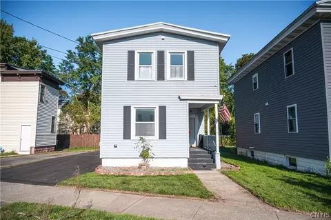 231 S Willow St, Oneida, NY 13421