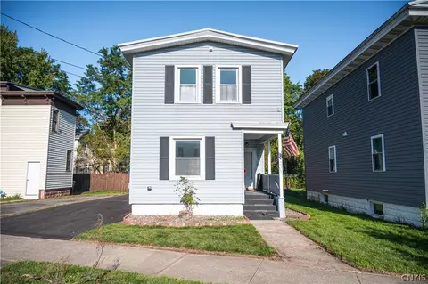 231 S Willow St, Oneida, NY 13421