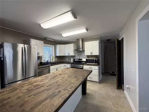 Kitchen - 2084 State Route 168, Mohawk, NY 13407 photo 4 of 6