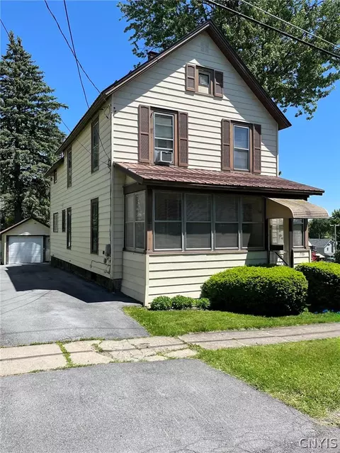 706 Hancock St, Watertown, NY 13601