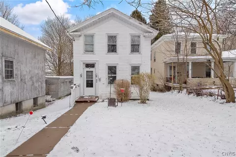 11 Murray St, Oswego, NY 13126