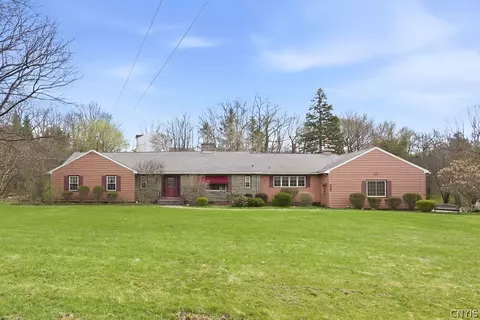 525 N Orchard Rd, Geddes, NY 13209