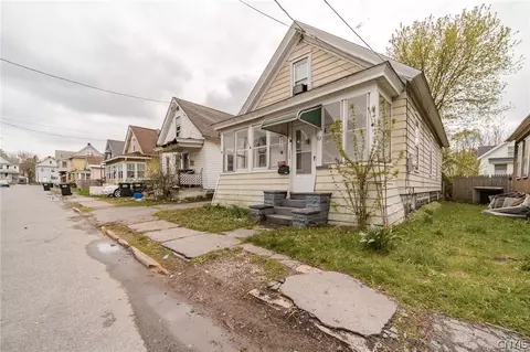 113 Lawrence St, Syracuse, NY 13208