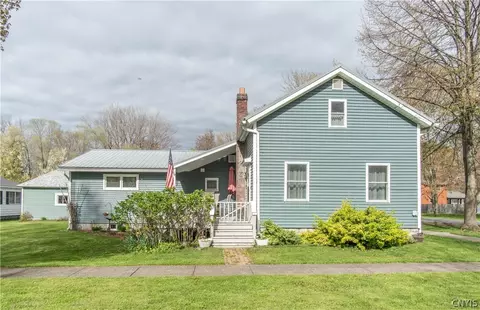 283 W Joseph St, Cape Vincent, NY 13618
