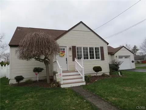 1664 Grandview Ave, Utica, NY 13502
