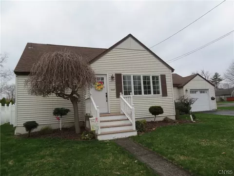 1664 Grandview Ave, Utica, NY 13502