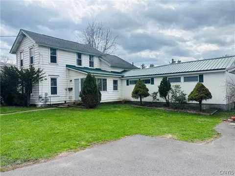 355 Main St, Schroeppel, NY 13135