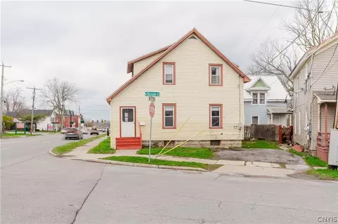 402 Arsenal St, Watertown, NY 13601