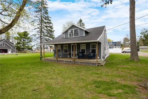 8900 Michigan Ave, Cicero, NY 13039