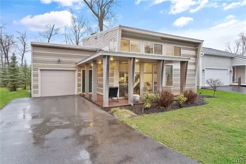 100 Xavier Cir, Syracuse, NY 13210
