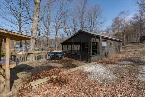 21 Downings Farm Rd, Macomb, NY 13633