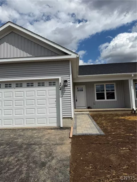 304 Nicks Way, Geddes, NY 13209