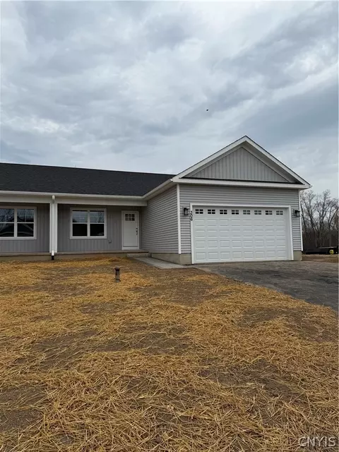 306 Nicks Way, Geddes, NY 13209