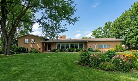 5160 Leverett Ln, Fayetteville, NY 13066