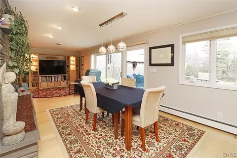 Dining - 5160 Leverett Ln, Fayetteville, NY 13066 photo 3 of 4