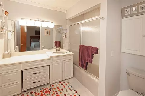 Bath - 5160 Leverett Ln, Fayetteville, NY 13066 photo 1 of 4