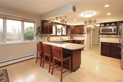 Kitchen - 5160 Leverett Ln, Fayetteville, NY 13066 photo 2 of 6