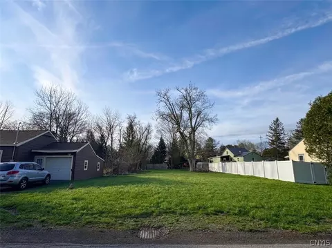 653 Manor Dr, Sullivan, NY 13037