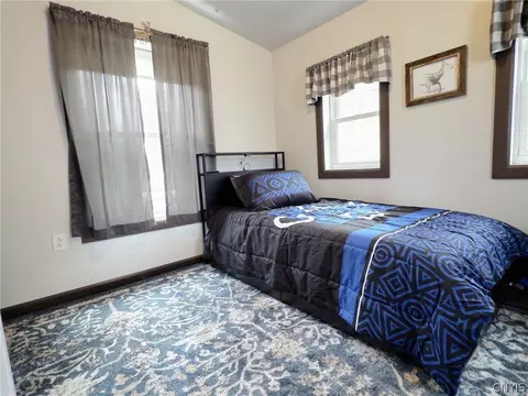 Bedroom - 4543 Potter Rd, Solon, NY 13101 photo 2 of 3