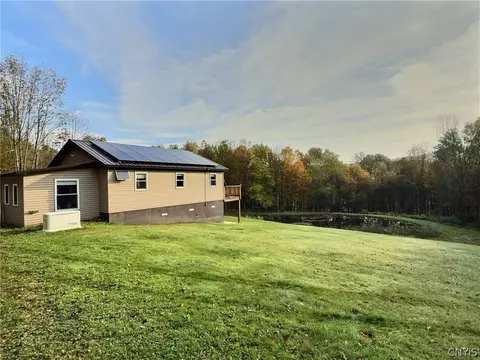 Exterior - 4543 Potter Rd, Solon, NY 13101 photo 2 of 10