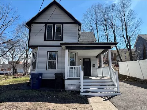 109 Westcott St, Syracuse, NY 13210