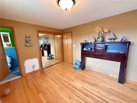 Bedroom - 105 Easterly Ter, Syracuse, NY 13214 photo 3 of 11