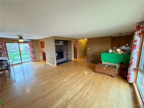 Living - 105 Easterly Ter, Syracuse, NY 13214 photo 7 of 12