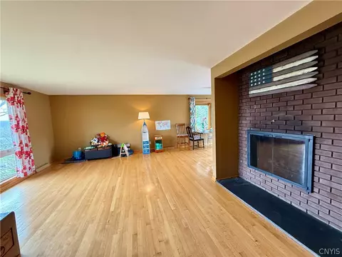 Living - 105 Easterly Ter, Syracuse, NY 13214 photo 11 of 12