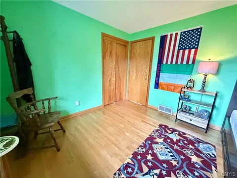 Bedroom - 105 Easterly Ter, Syracuse, NY 13214 photo 9 of 11