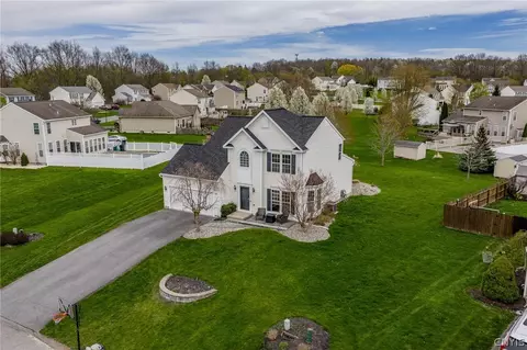 103 Goldenrod Ln, Warners, NY 13164