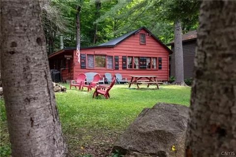 145 Hollywood Rd, Webb, NY 13420